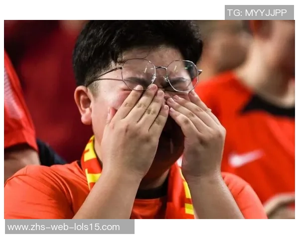 国足对阵卡塔尔黄健翔解说激情四溢引发球迷热议与期待